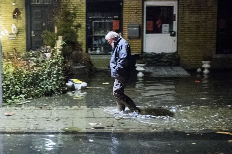 Hver anden regner med en værre klimafremtid