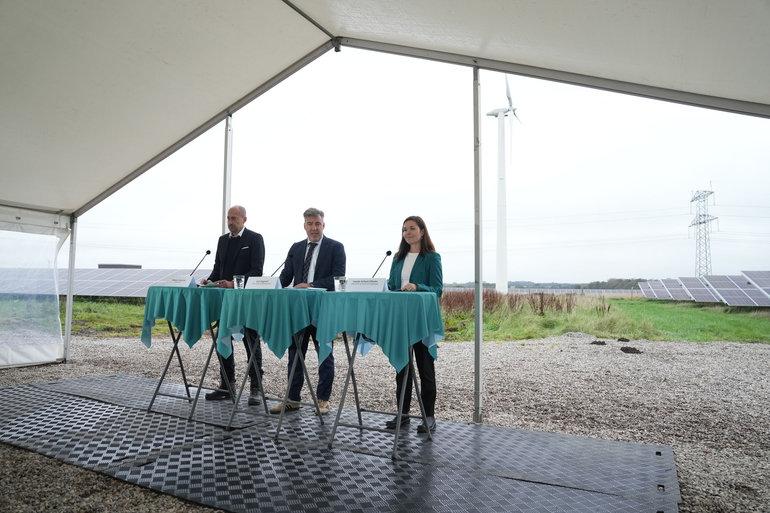 Dialog om energiparker skal afsluttes knap to år efter første udspil