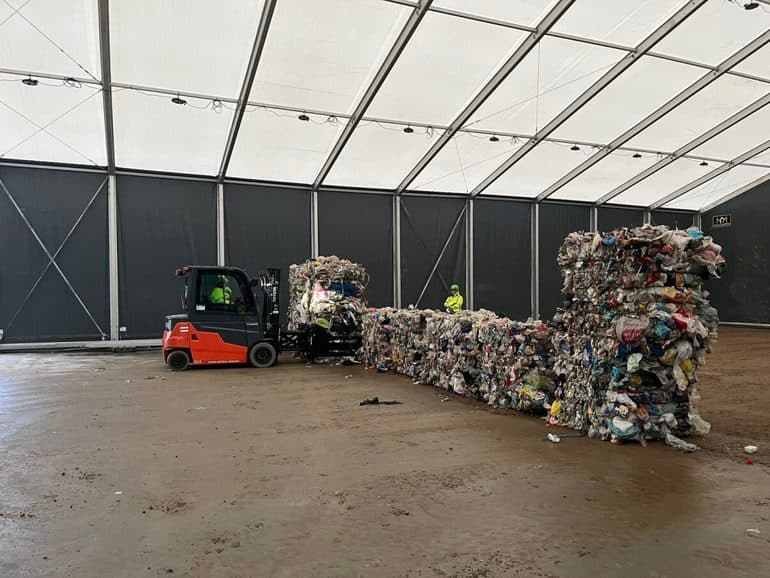 Danmarks største plastsorteringsanlæg sat i gang