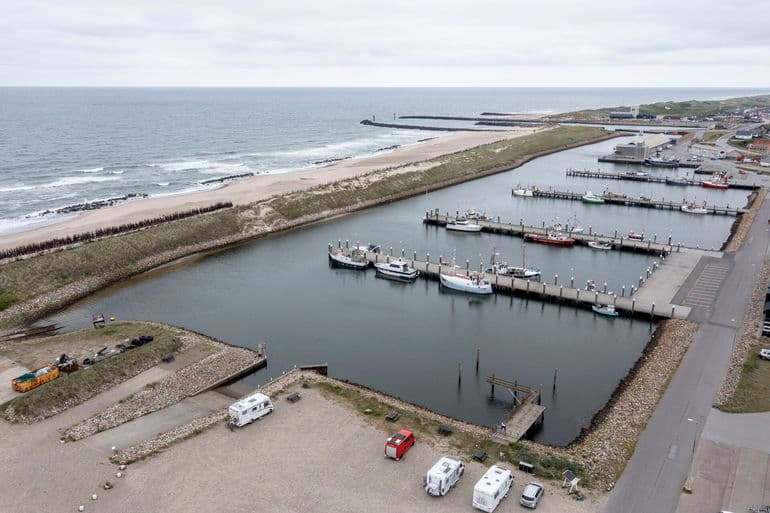 Thor Havvindmøllepark skal vedligeholdes fra Thorsminde Havn 