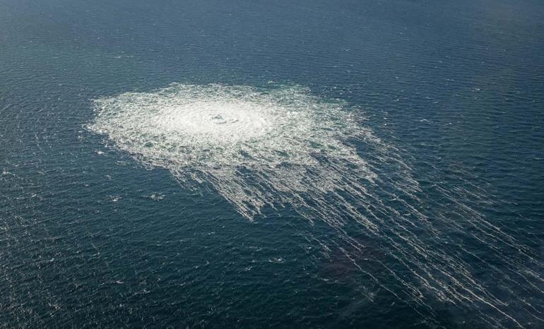 Video: Se havoverfladen boble ved gaslækagerne i Østersøen