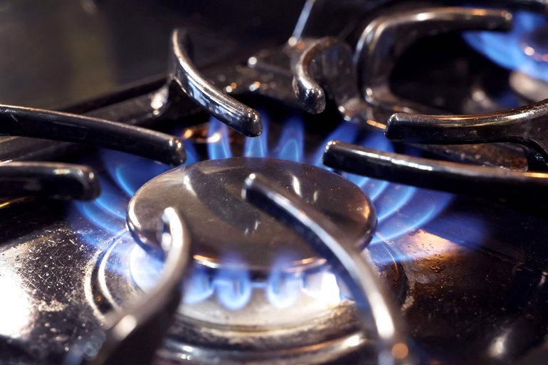 Gasprisen falder til laveste niveau i mere end et år