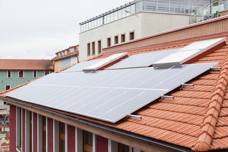 Koster solcelleejere penge: Energinet indfører øjeblikstarifering